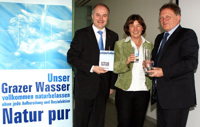 Pressekonferenz Weltwassertag v.l. LR Johann Seitinger, StR. Mag. Eva-Maria Fluch, VDIr. DI Wolfgang Malik Pressekonferenz Weltwassertag v.l. LR Johann Seitinger, StR. Mag. Eva-Maria Fluch, VDIr. DI Wolfgang Malik