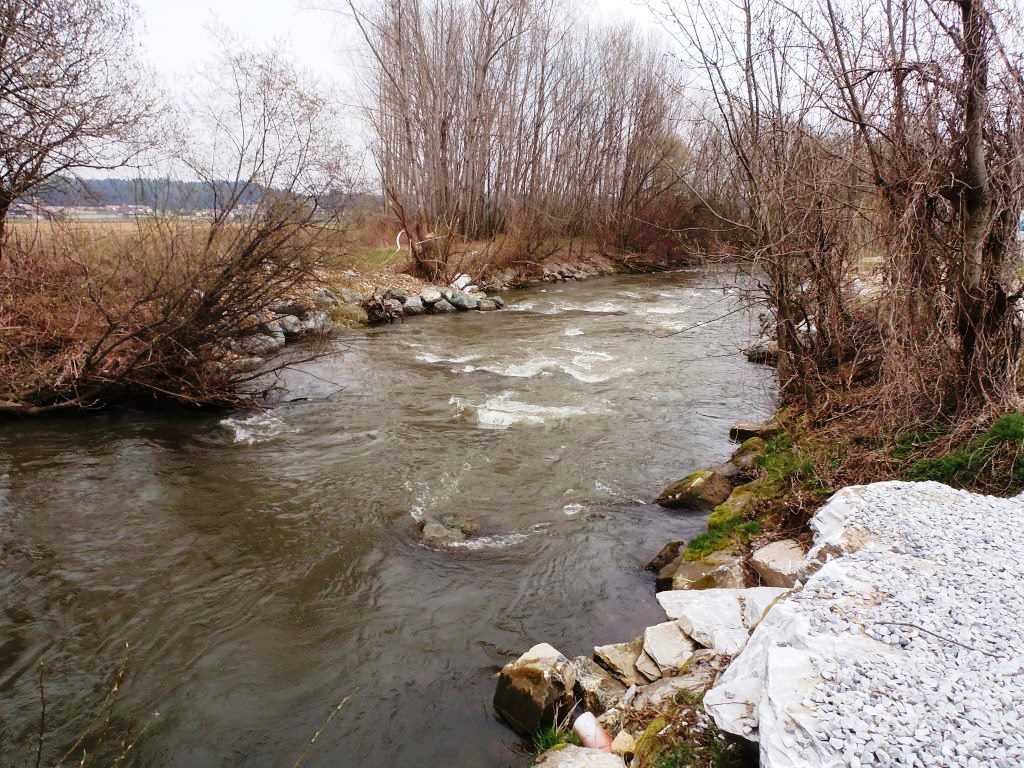 Umbau der Sohlstufe in eine fischpassierbare Rampe, Kainach 2013 Umbau der Sohlstufe in eine fischpassierbare Rampe, Kainach 2013