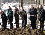 Spatenstich: (v.l.n.r.): M. Gollner (Baubezirksleitung Graz-Umgebung), H.P. Paar (FA19B), R. Hornich (FA19B), J. Seitinger (Landesrat), H. Holzapfel (Bürgermeister), H. Stiefelmeyer (BMFLUW) © Wasserland