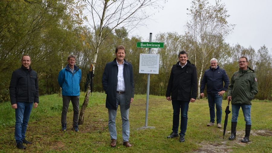 V.l.n.r.: Jürgen Liendl (BBl Oststeiermark), DI. Herwig Seibert (BBl Oststeiermark), DI HR Johann Wiedner (Abteilungsleiter A14), Bürgermeister Franz Jost (Stadtgemeinde Fürstenfeld), Josef Ziegerhofer (BBl Oststeiermark), Klaus Moretti (Berg- und Naturwacht) V.l.n.r.: Jürgen Liendl (BBl Oststeiermark), DI. Herwig Seibert (BBl Oststeiermark), DI HR Johann Wiedner (Abteilungsleiter A14), Bürgermeister Franz Jost (Stadtgemeinde Fürstenfeld), Josef Ziegerhofer (BBl Oststeiermark), Klaus Moretti (Berg- und Naturwacht)