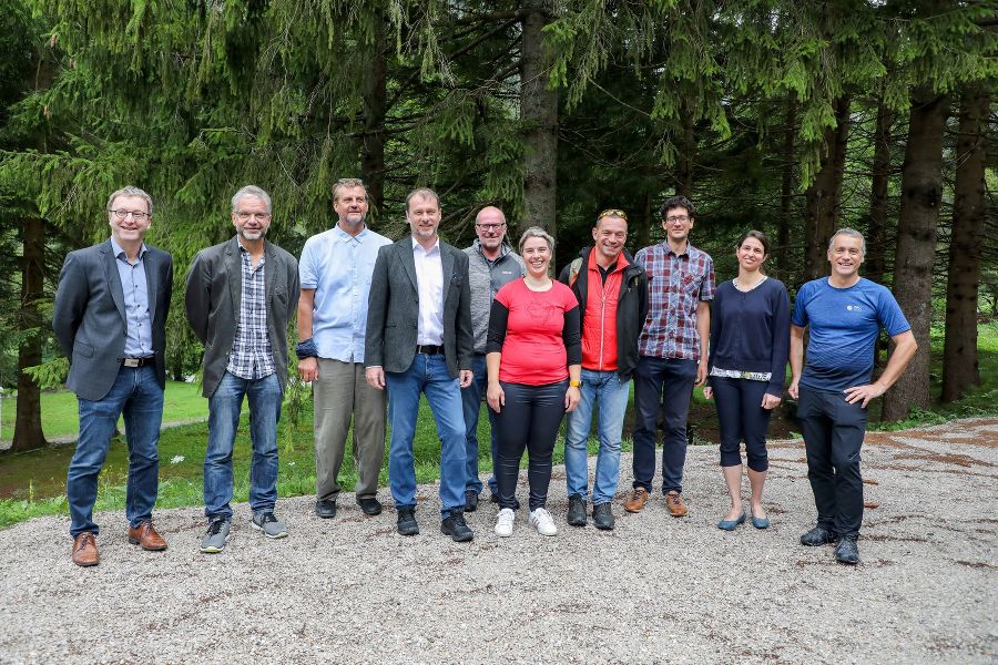 Gruppenfoto beim Final Meeting Gruppenfoto beim Final Meeting